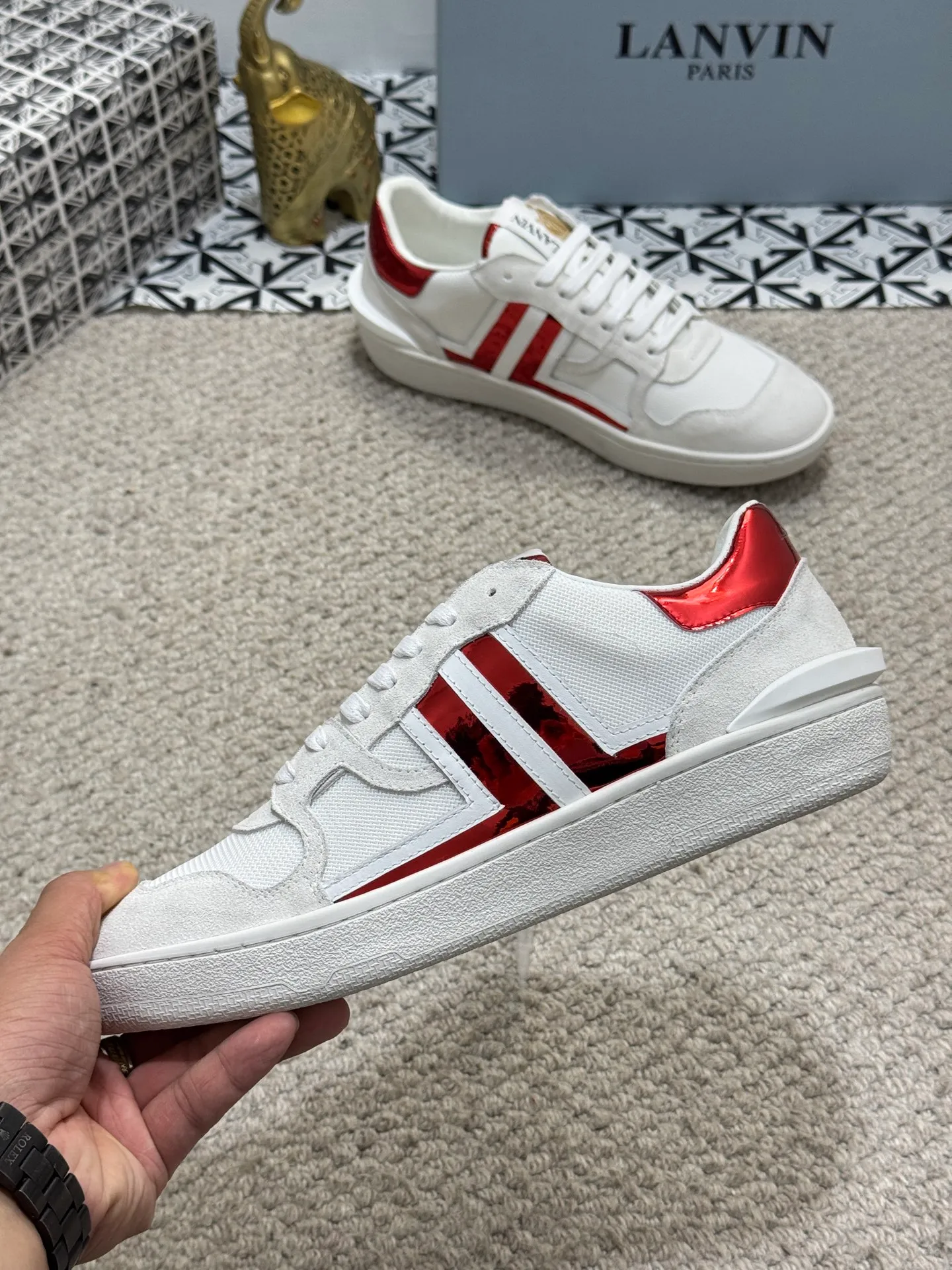 Men's men's shoes 💰520 [New style] 🦈🦈lanvin #LANVIN spring and summer series new colors ❤️‍🔥The latest lace-up fashionable casual Forrest Gump running shoes~bumpr high-quality couple 👫 series!! The latest trendy products of the season. Many bloggers have planted grass and purchased the original molds for customization. The uppers are nubuck leather. They are very versatile, fashionable and casual, and are comfortable to wear on the feet. Recommended! The original molds have clear logo rubber bottoms, which are non-slip and wear-resistant. Size: Female 36~40 Male 38-44 (45 customized